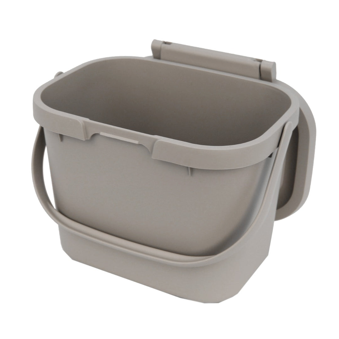 Plastic compost bin with lid and handle