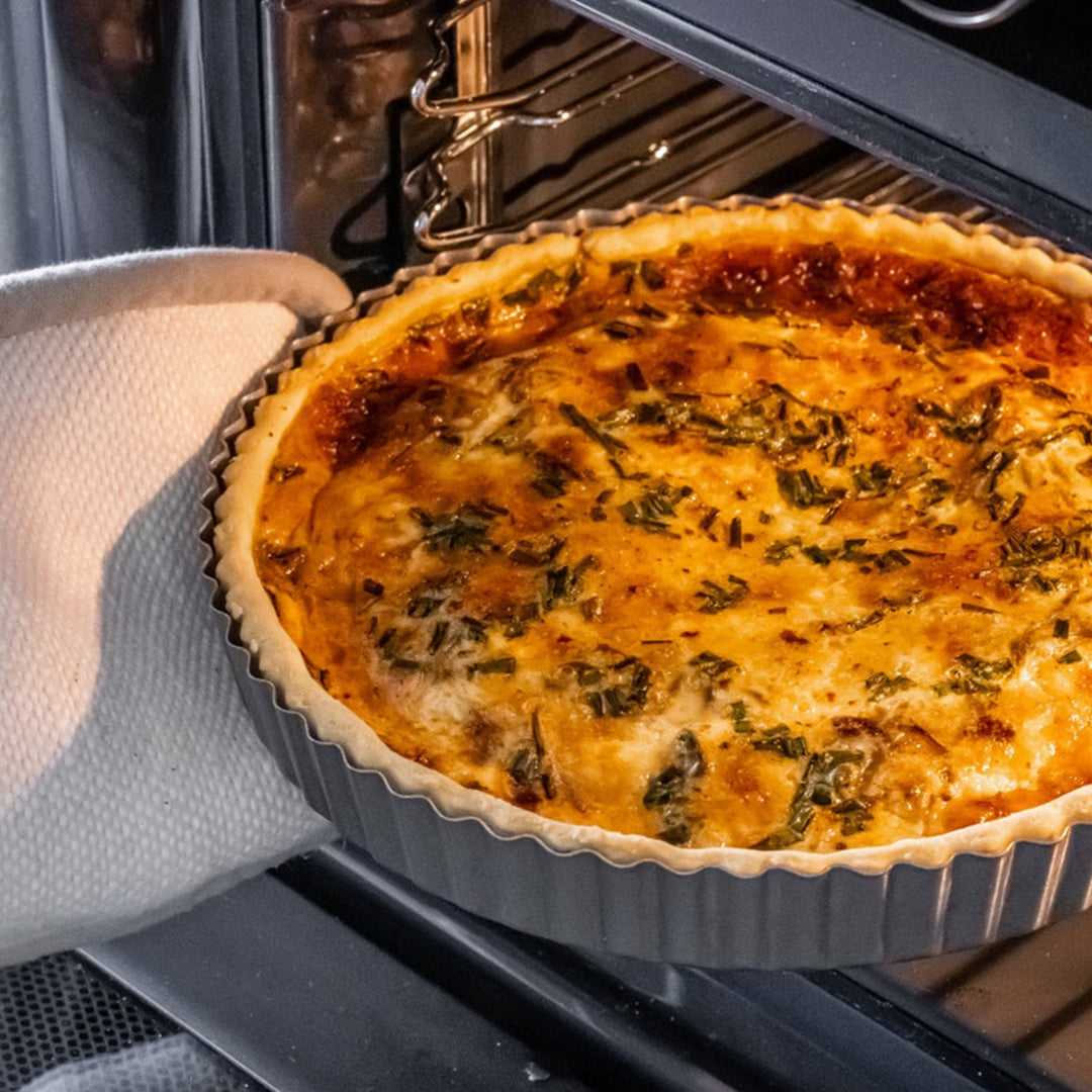 KitchenCraft Non-Stick Loose Base Flan/Quiche Tin - 24.5cm