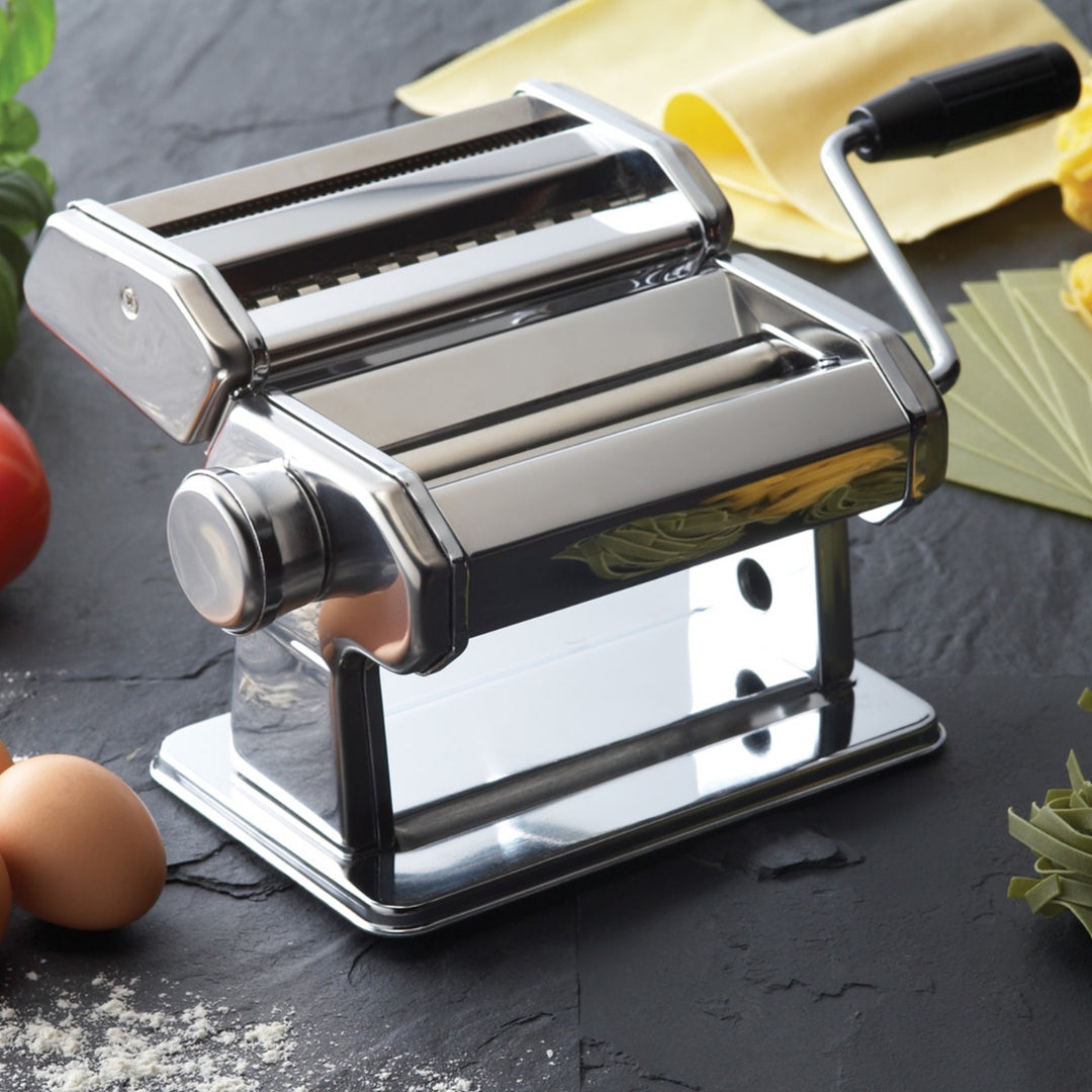 World Of Flavours Pasta Machine