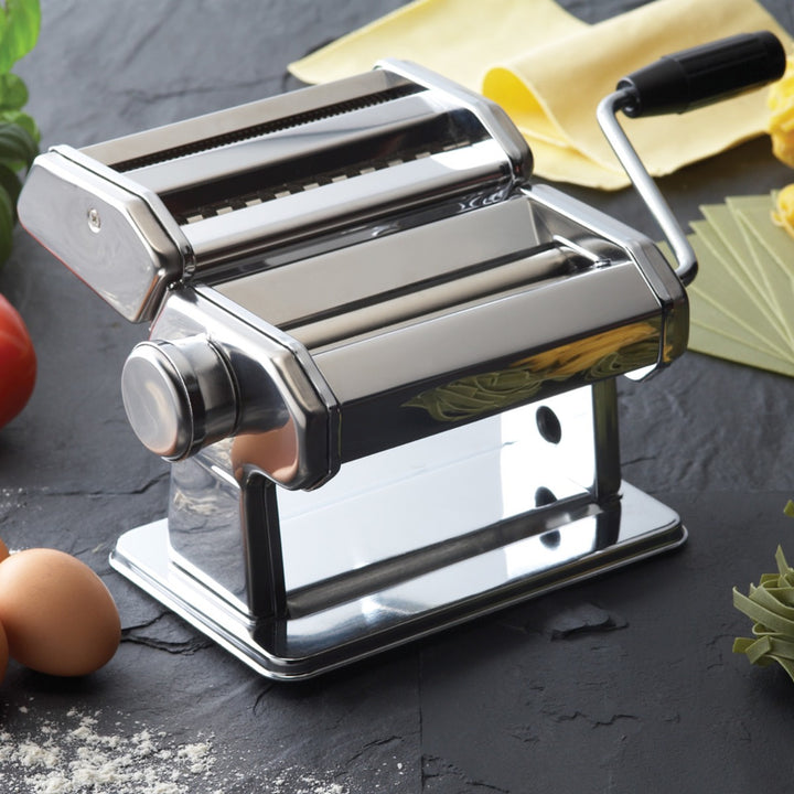 World Of Flavours Pasta Machine