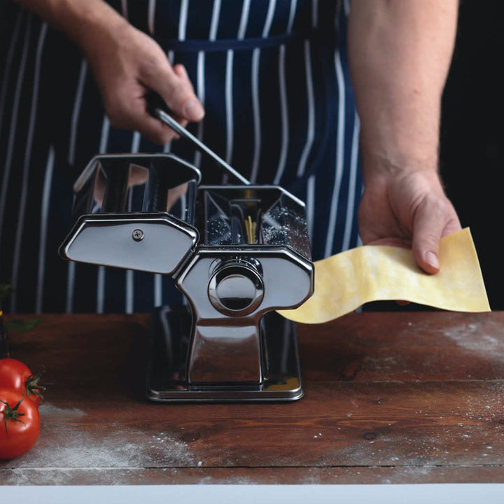 World Of Flavours Pasta Machine