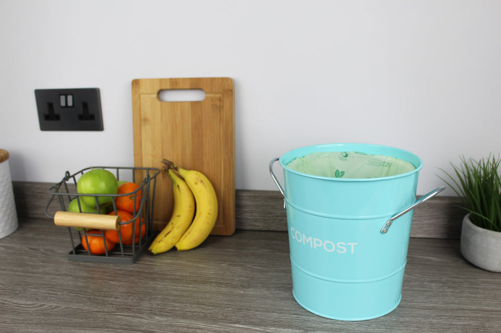 Small food waste bags for compost caddies