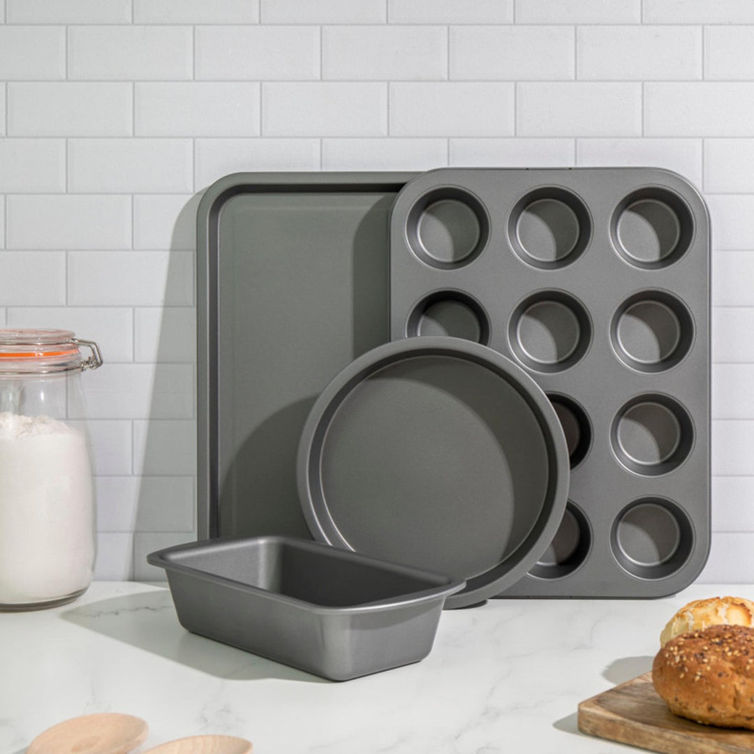  loaf pan and sandwich tin