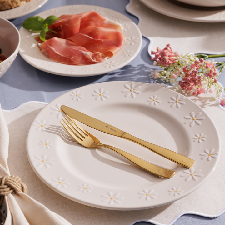 Price & Kensington Daisy Dinner Plate