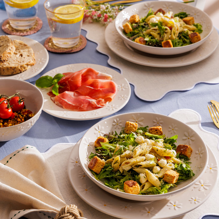 Price & Kensington Daisy Pasta Bowl