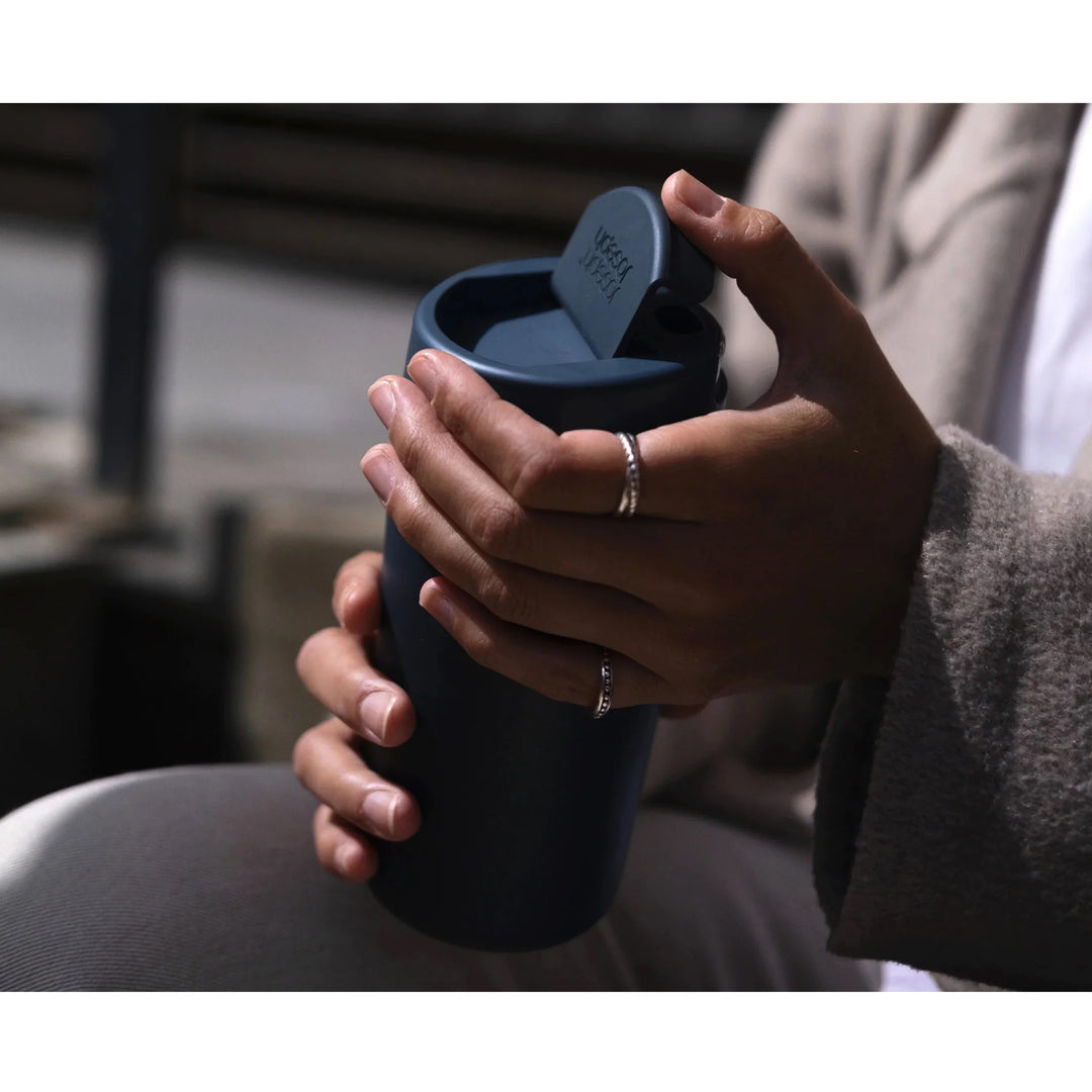 Joseph Joseph Sipp Blue Travel Mug - 454ml