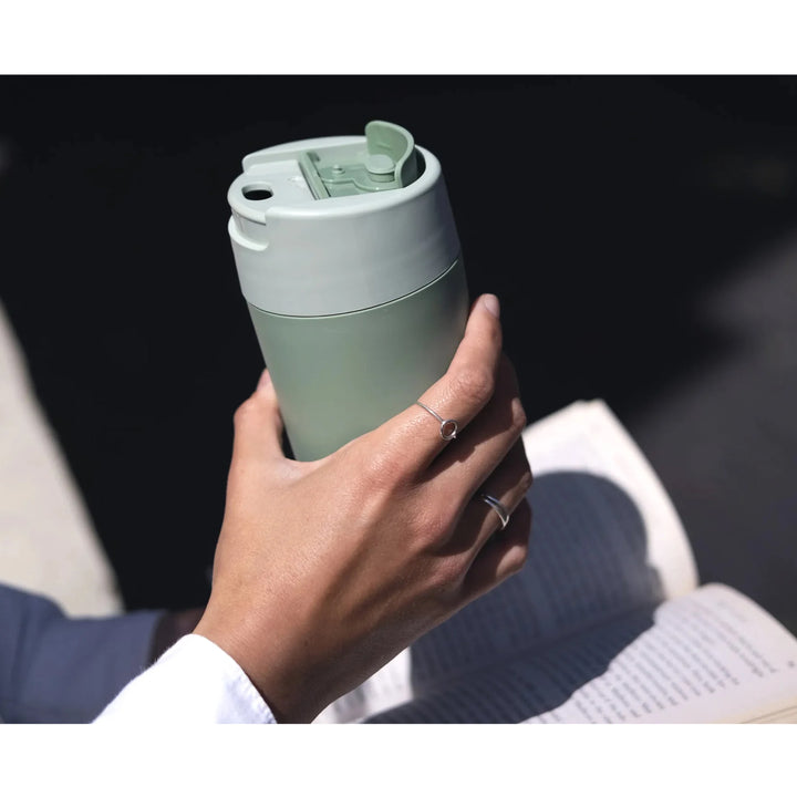 Joseph Joseph Sipp Green Travel Mug - 454ml