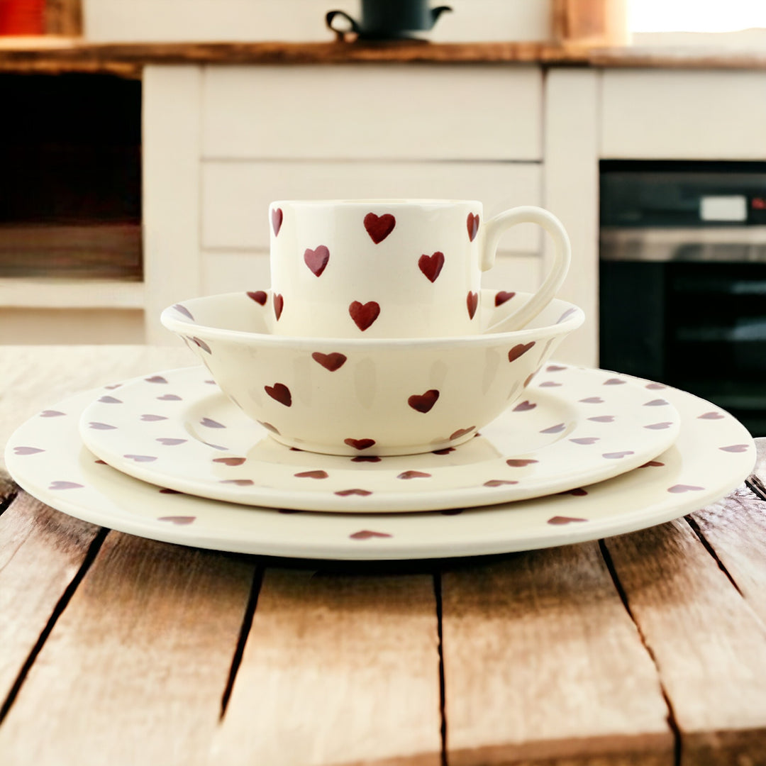 Haselbury Queen of Hearts Dinnerware Set with Mugs