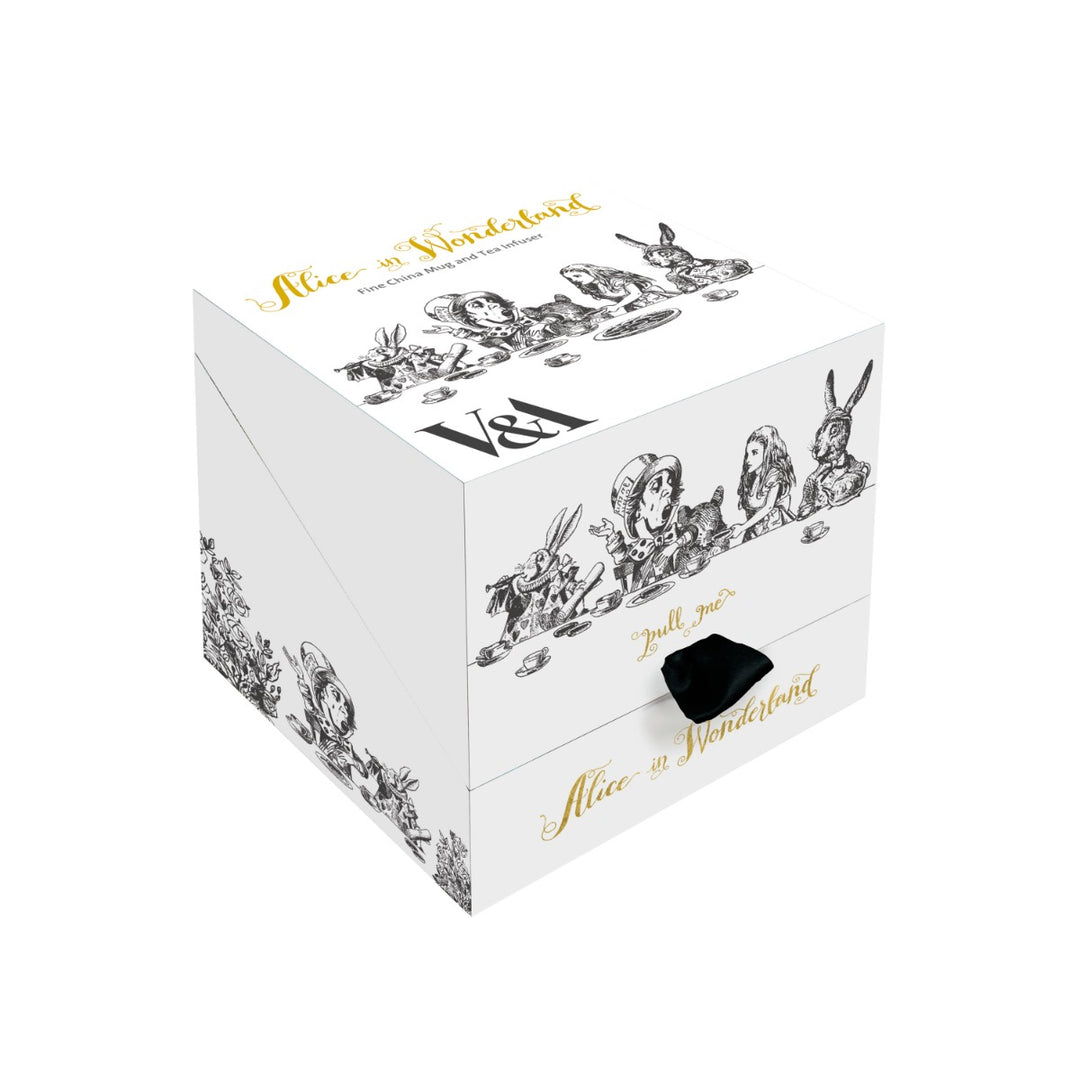 Victoria & Albert Alice in Wonderland High Tea Gift Set