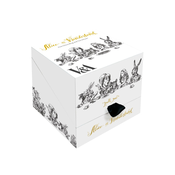 Victoria & Albert Alice in Wonderland High Tea Gift Set