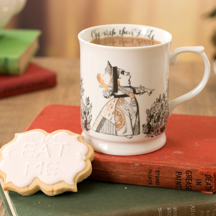 queen of hearts themed tankard mug