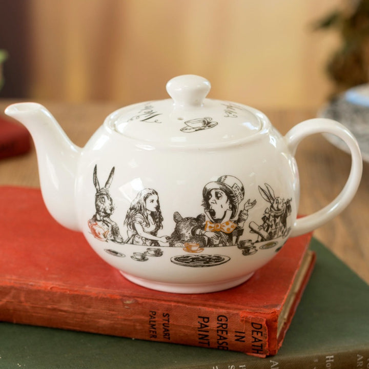 Victoria & Albert Alice in Wonderland Mini Teapot