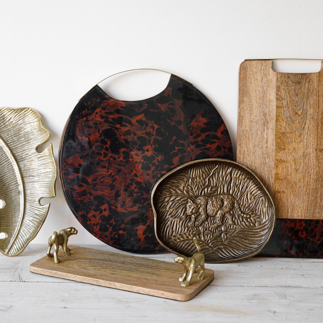 Artesà Mango Wood Serving Board with Leopard Handles