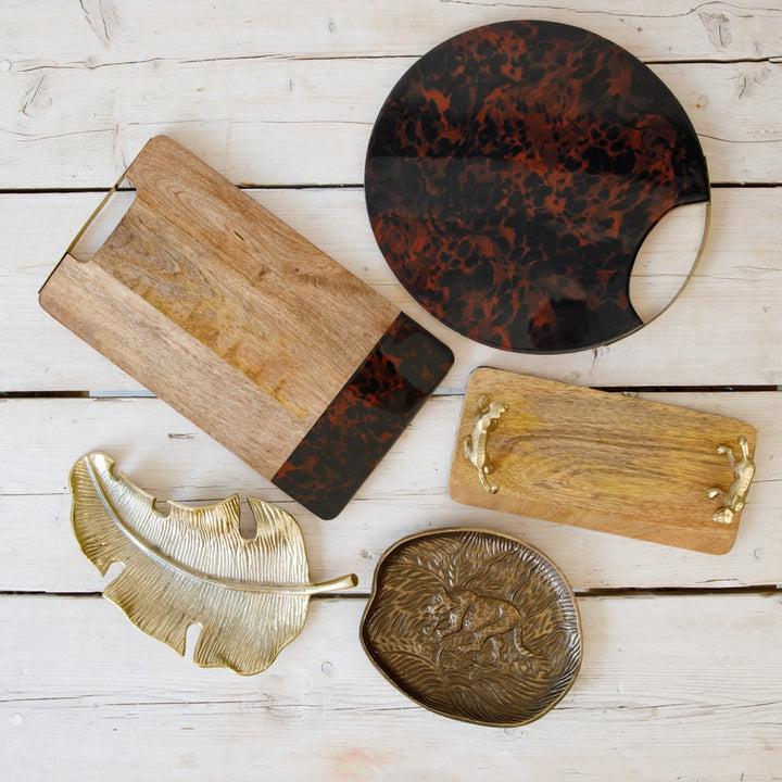 Artesà Leaf-Shaped Serving Plate