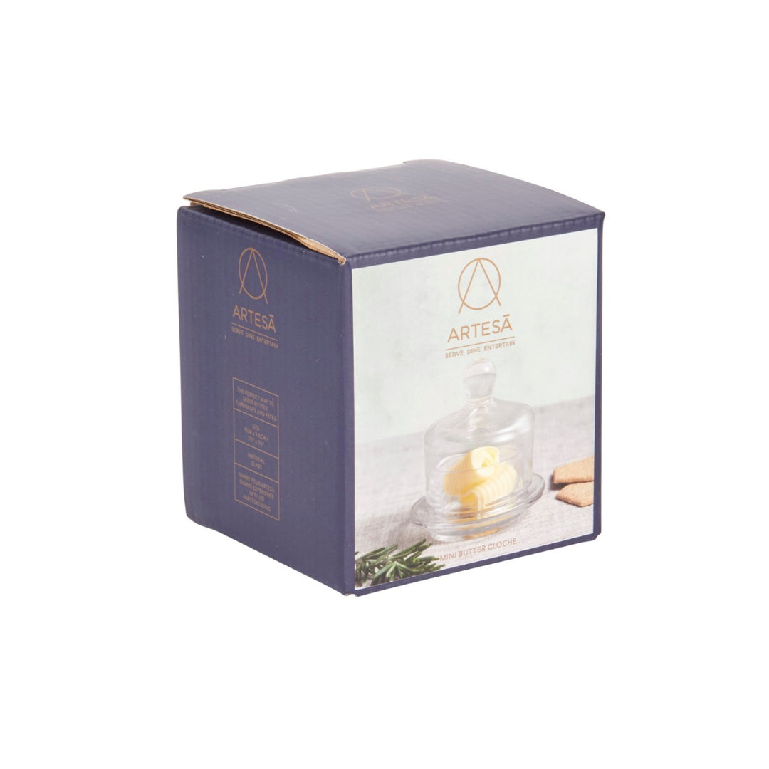  presented in a navy blue gift box.