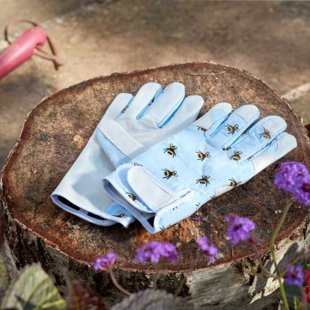  and white goatskin leather palms.