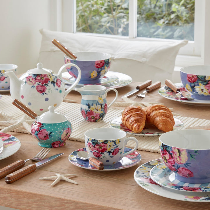 Mikasa Clovelly Porcelain Teacup & Saucer Set 