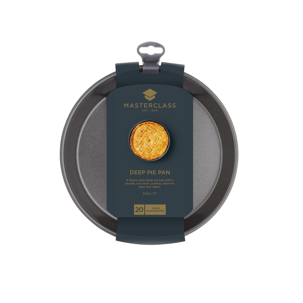 Baking tin ideal for pies and cakes