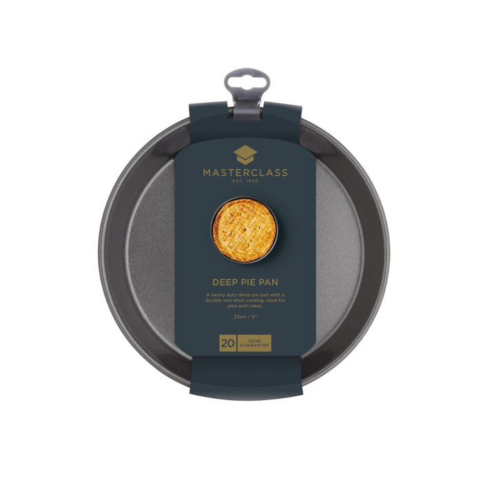 Baking tin ideal for pies and cakes