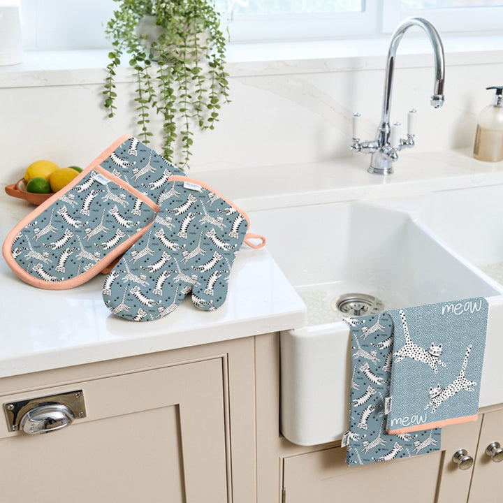 Dexam Meow Cat Print Recycled Cotton Double Oven Glove