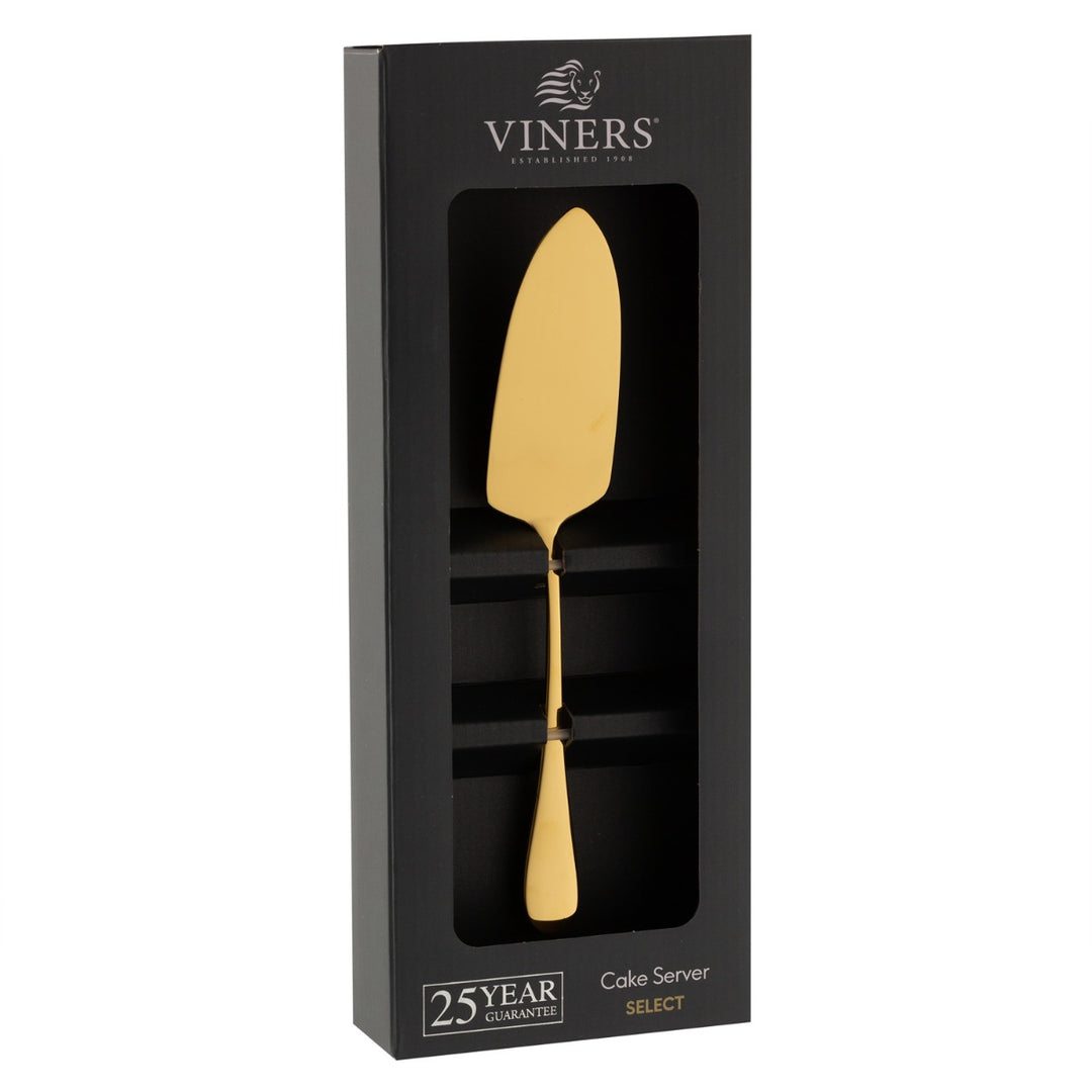 Stainless steel cake lifter perfect for serving cakes