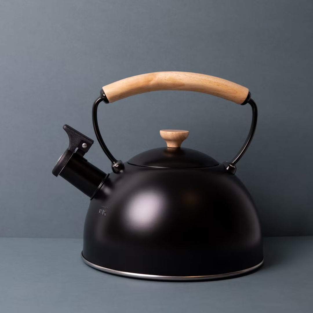 La Cafetiére 1.6L Black Whistling Kettle