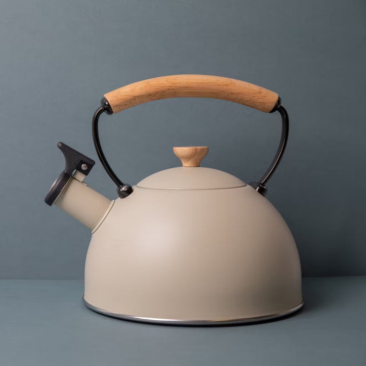 La Cafetiére 1.6L Latte Whistling Kettle