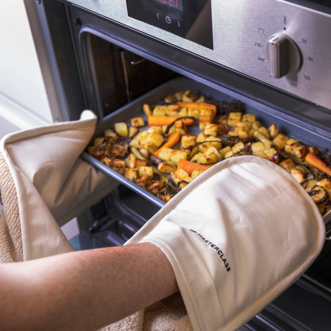 MasterClass Deluxe Professional Double Oven Glove - Cream