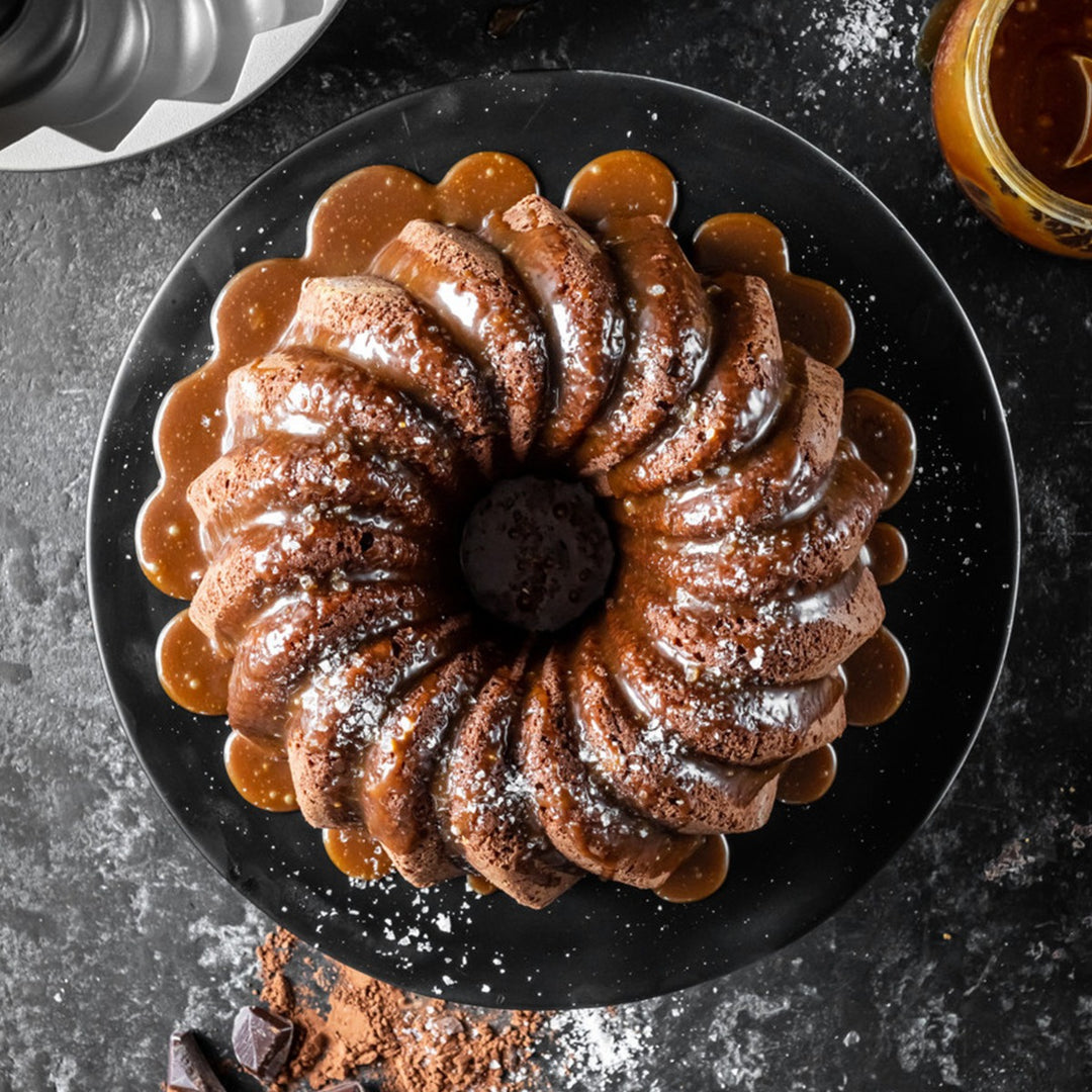 MasterClass Non-Stick Decorative Swirled Cake Tin