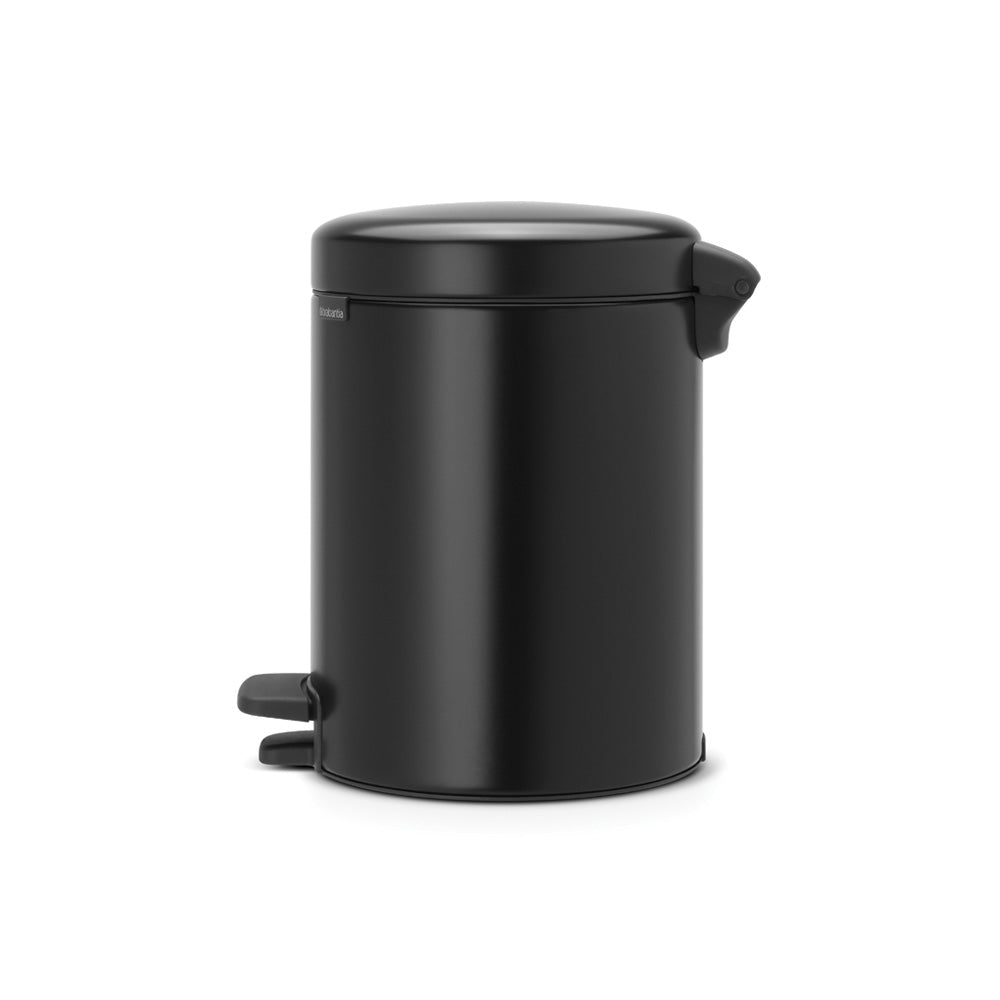 storage pedal bin made from recycled plastic