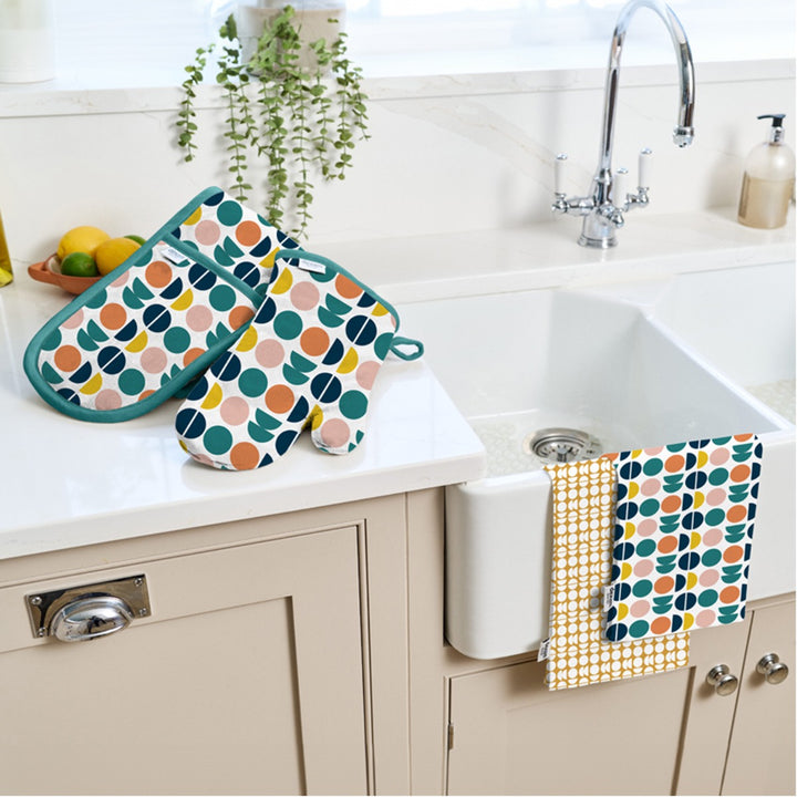 Dexam Retro Spot Recycled Cotton Oven Gauntlet