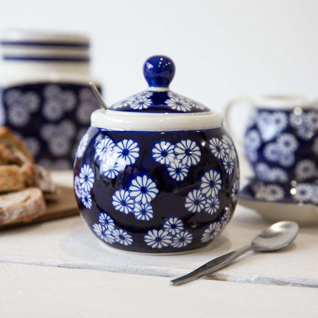 London Pottery Small Daisies Sugar Bowl & Creamer Set