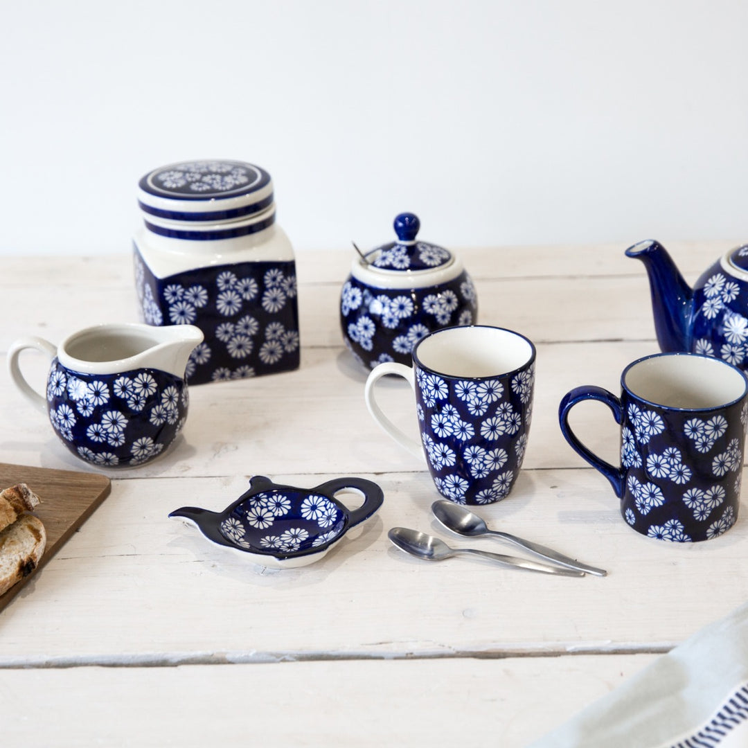 London Pottery Small Daisies Sugar Bowl & Creamer Set