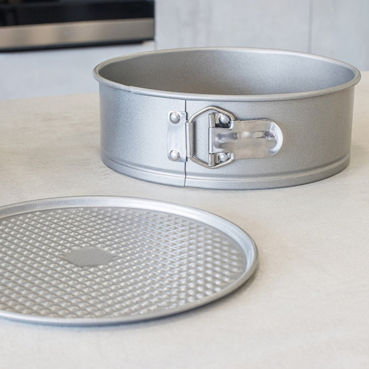 KitchenCraft Non-Stick Spring Form Cake Pan - 20.5cm