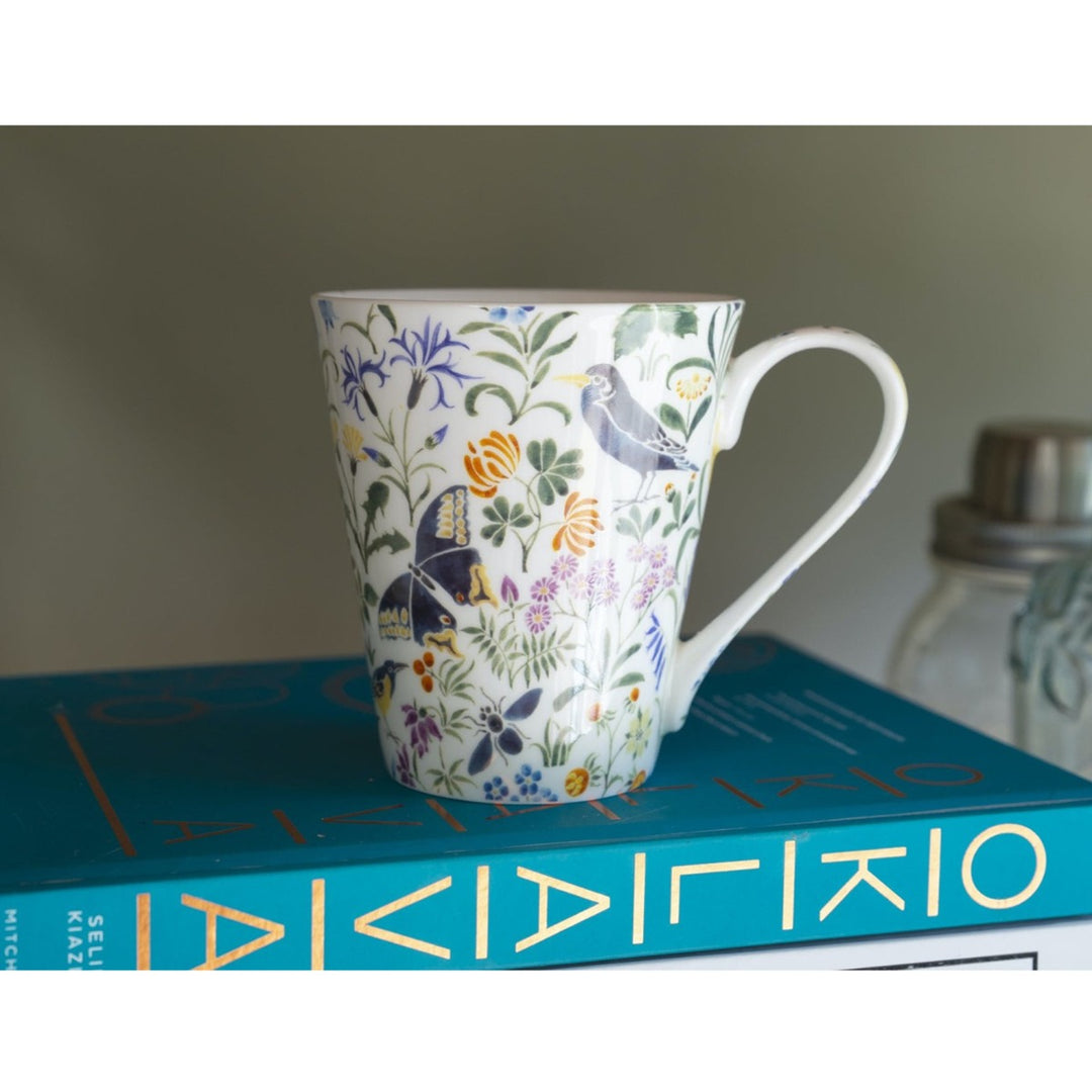 Victoria & Albert Bee Garden Fine Bone China Mug