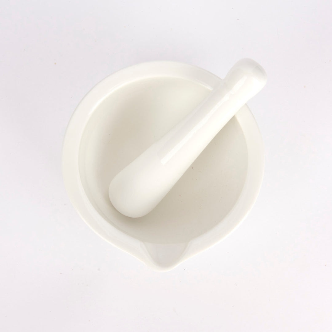 Maxwell & Williams Porcelain Pestle & Mortar