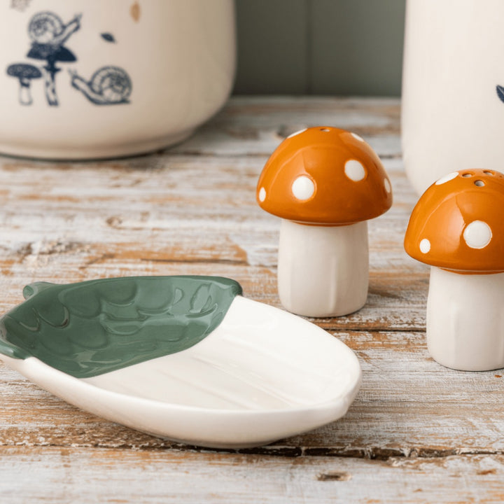 Price & Kensington Woodland Acorn Kitchen Tidy